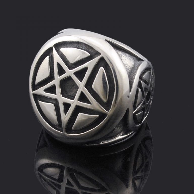 Pentagram Signet Ring | DevilsRings.com